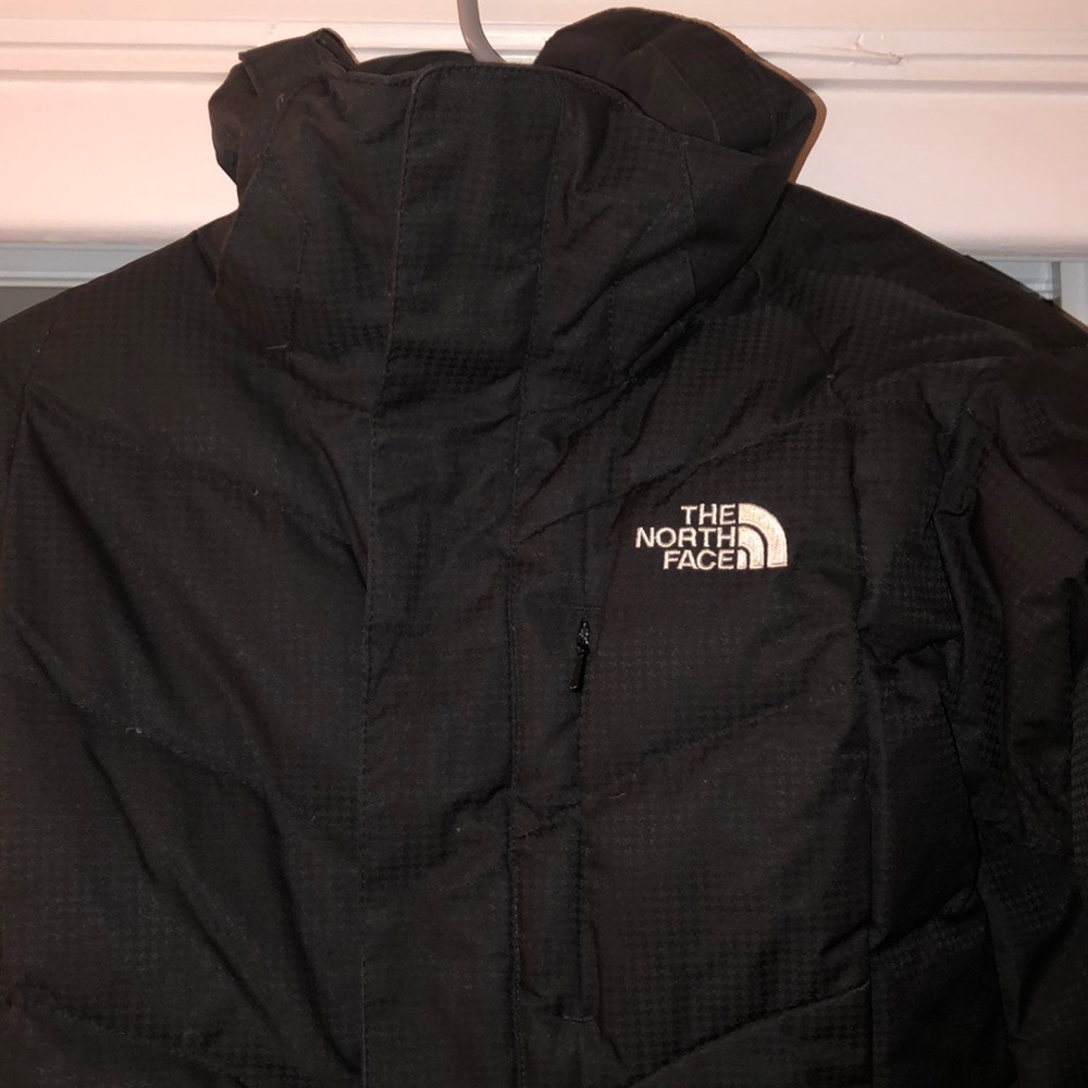 north face puffer jacket - Picture 2 of 6